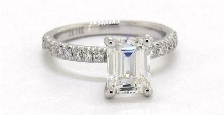 1 carat emerald cut diamond ring