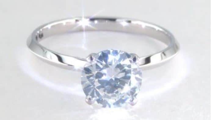 20k engagement ring solitaire