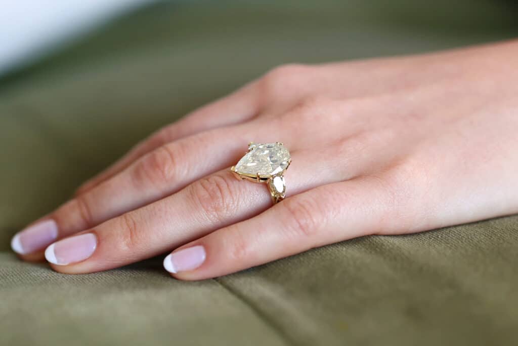 Pear Shape Diamond Ring