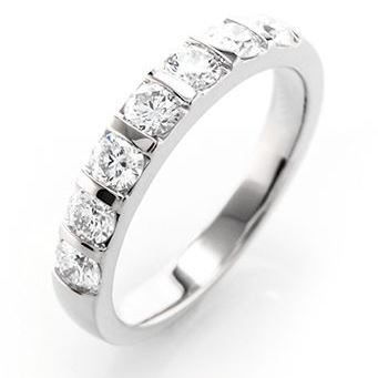 Bar Setting wedding band