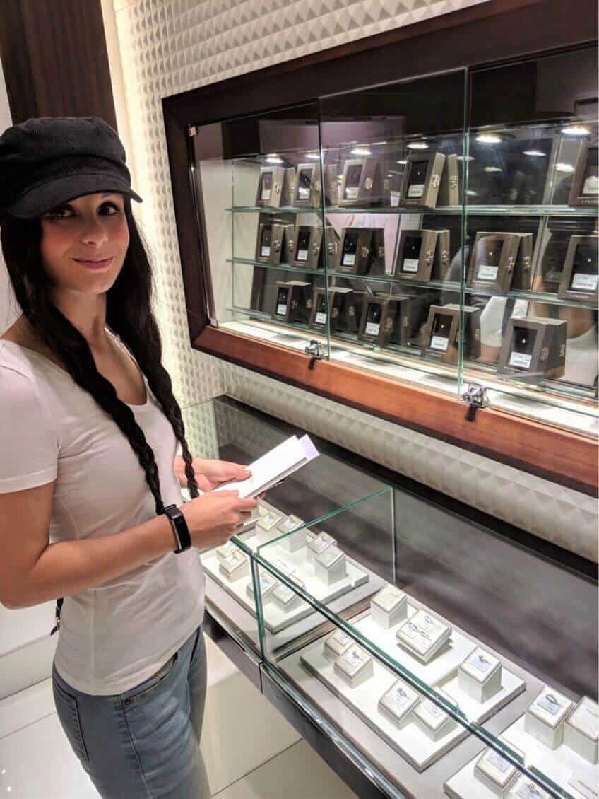 looking-at-diamonds-at-i-primo