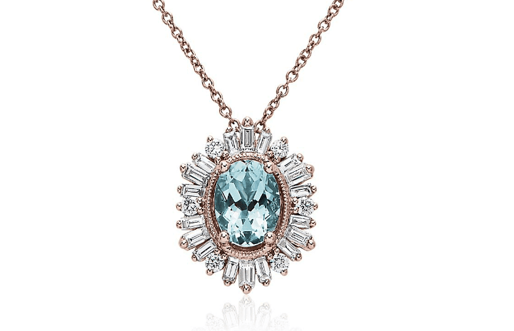Oval Aquamarine Pendant in vintage style